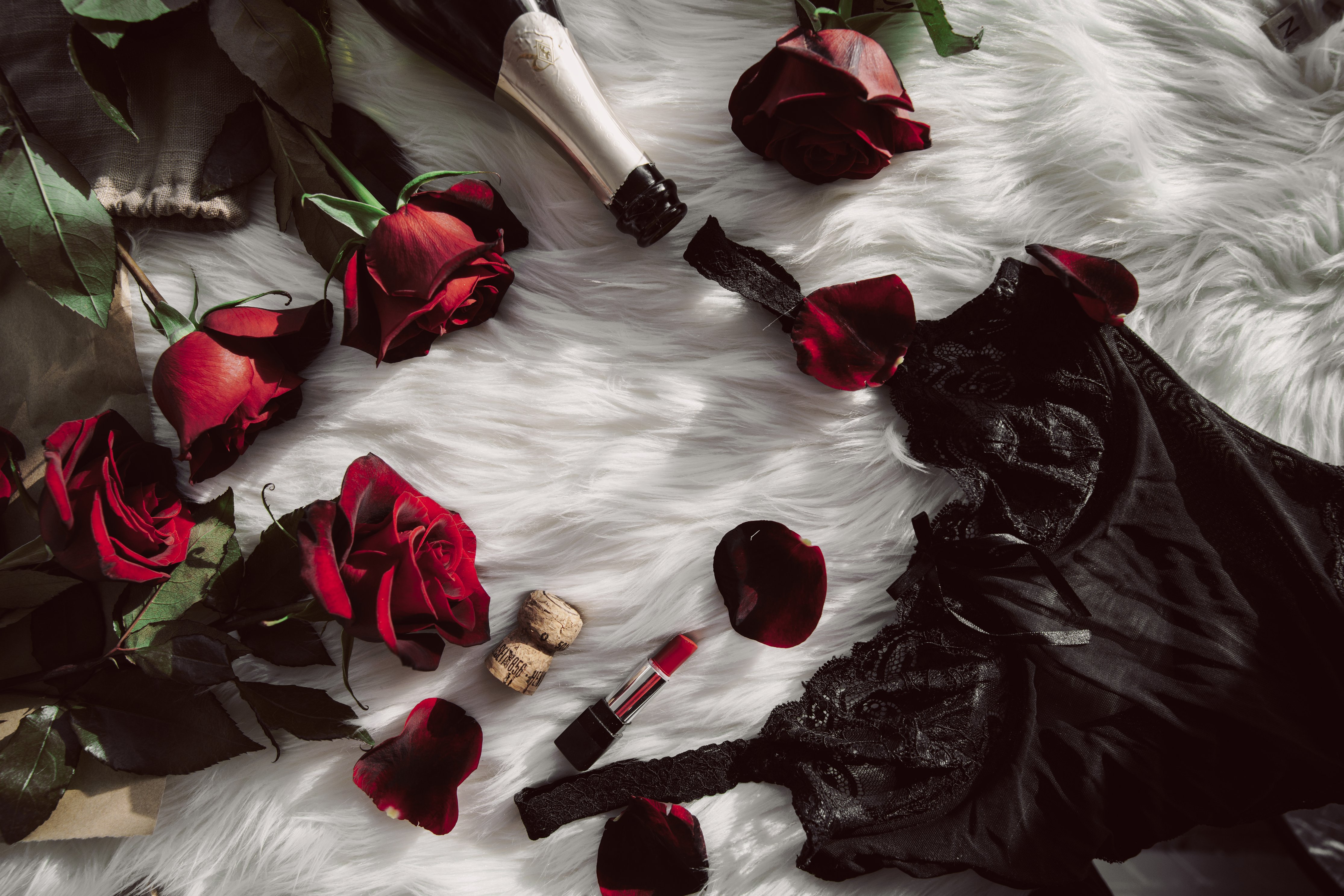 Luxury Lingerie For the Sugar Baby: The Definitive Guide